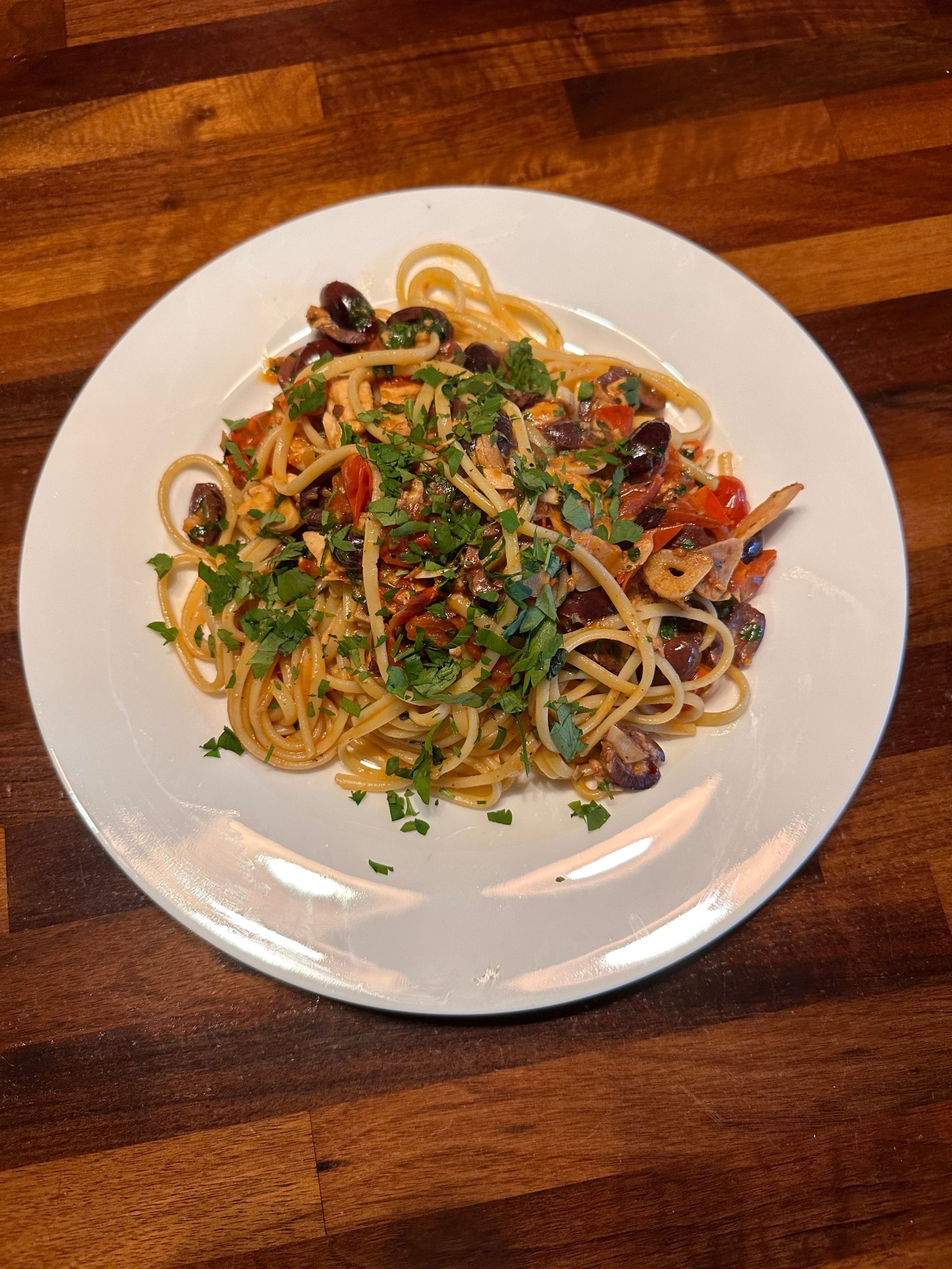 Tuna Linguine with Tomatoes & Olives